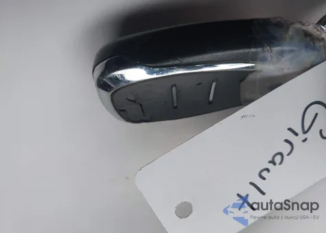 2019 Chevrolet Equinox Premier из США, поврежденный, VIN 2GNAXXEV1K6104009